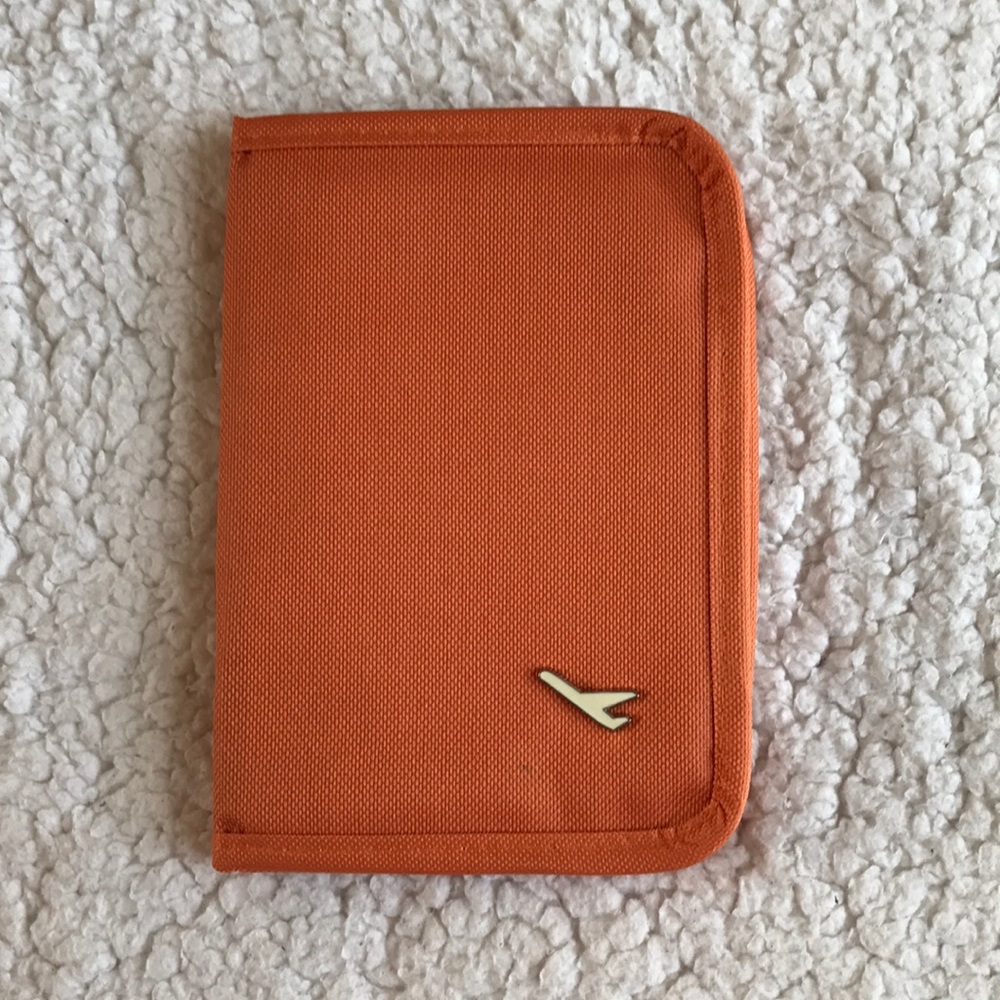 New Travel Passport ID Credit Card Cash Wallet
